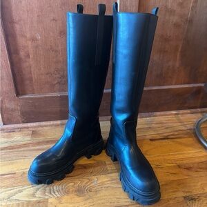 Black Knee-High Women's Boots